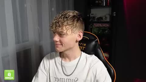 Snapshot of kirill_20_cm chatting on 11/05/25, 10:32 Kirill and Andrey online show from 11/05/25, 10:32