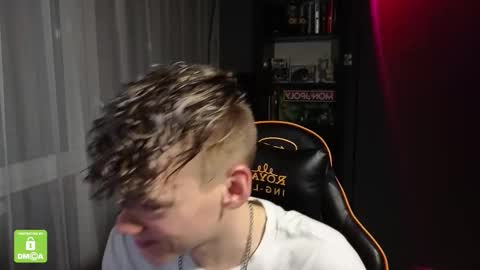 Snapshot of kirill_20_cm chatting on 11/12/25, 11:03 Kirill and Andrey online show from 11/12/25, 11:03