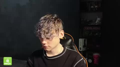 Snapshot of kirill_20_cm chatting on 11/23/25, 01:55 Kirill and Andrey online show from 11/23/25, 01:55