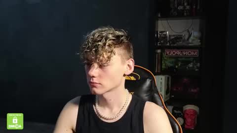 Snapshot of kirill_20_cm chatting on 11/27/25, 05:26 Kirill and Andrey online show from 11/27/25, 05:26