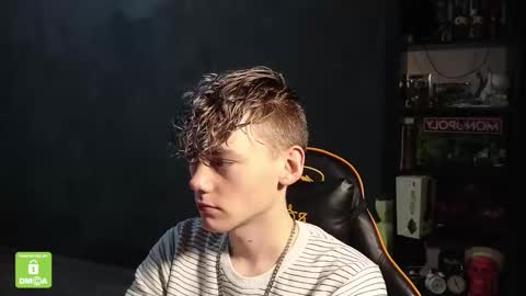 Snapshot of kirill_20_cm chatting on 11/30/25, 12:42 Kirill and Andrey online show from 11/30/25, 12:42