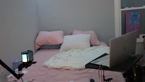 Onya online show from 02/20/25, 07:34