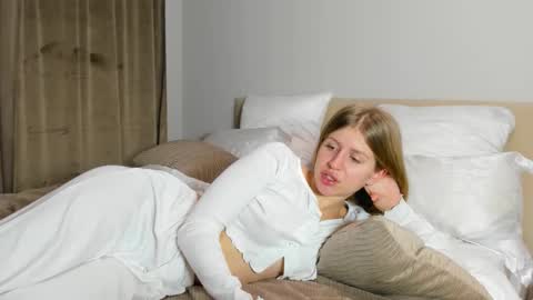 Kira online show from 11/24/25, 05:23