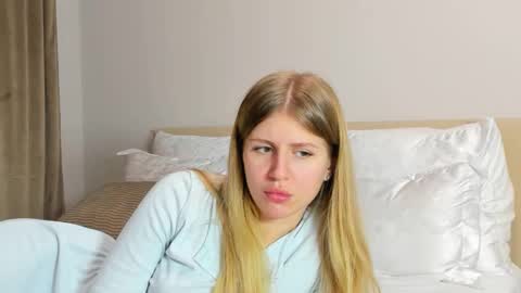 Kira online show from 12/20/25, 06:59