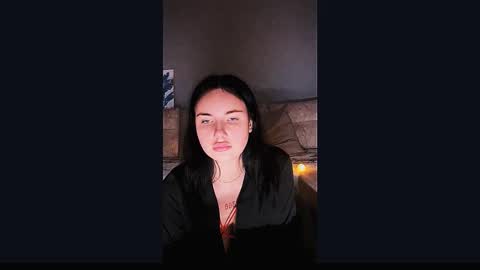 Kira online show from 10/19/25, 07:47