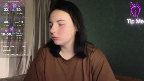 Kira online show from 04/17/26, 09:18