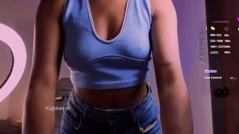 Snapshot of kiry_blossom chatting on 09/14/25, 10:53 See you in a few minutes today December 1st. online show from 09/14/25, 10:53