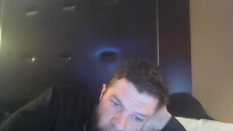 kis4kum online show from 11/29/25, 06:00