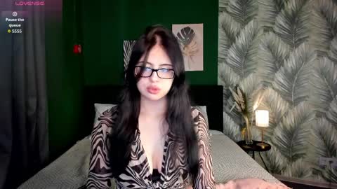 Kisa  online show from 04/05/26, 10:12