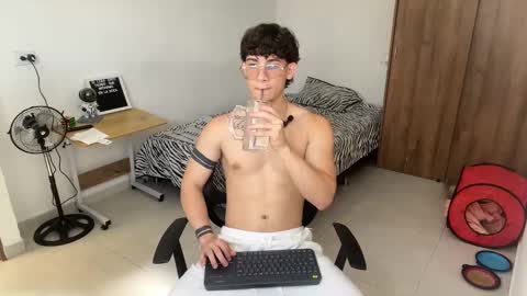 Snapshot of kisan_smith chatting on 01/13/25, 03:58 Kisan online show from 01/13/25, 03:58