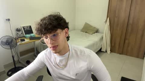 Snapshot of kisan_smith chatting on 02/11/25, 02:46 Kisan online show from 02/11/25, 02:46