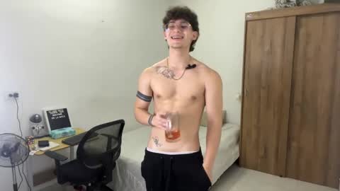 Snapshot of kisan_smith chatting on 02/11/25, 05:47 Kisan online show from 02/11/25, 05:47