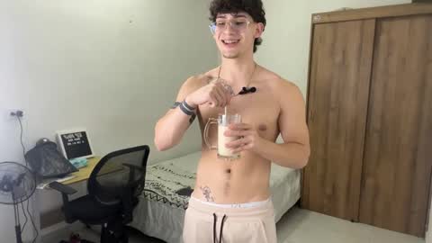 Snapshot of kisan_smith chatting on 02/12/25, 06:19 Kisan online show from 02/12/25, 06:19