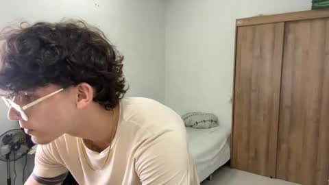 Snapshot of kisan_smith chatting on 02/15/25, 03:09 Kisan online show from 02/15/25, 03:09