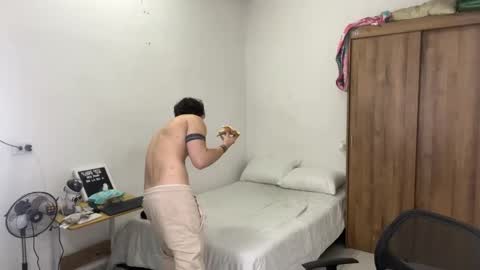 Snapshot of kisan_smith chatting on 02/19/25, 03:39 Kisan online show from 02/19/25, 03:39