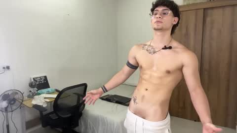 Snapshot of kisan_smith chatting on 02/23/25, 06:17 Kisan online show from 02/23/25, 06:17