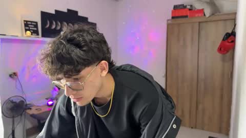 Snapshot of kisan_smith chatting on 10/01/25, 02:39 Kisan online show from 10/01/25, 02:39