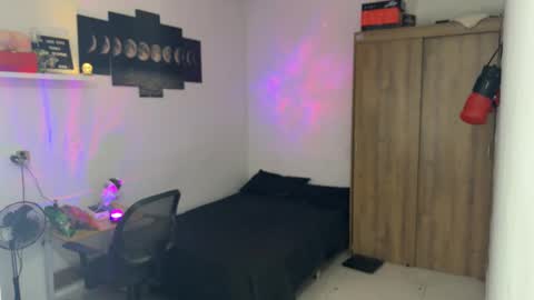 Snapshot of kisan_smith chatting on 10/13/25, 02:55 Kisan online show from 10/13/25, 02:55