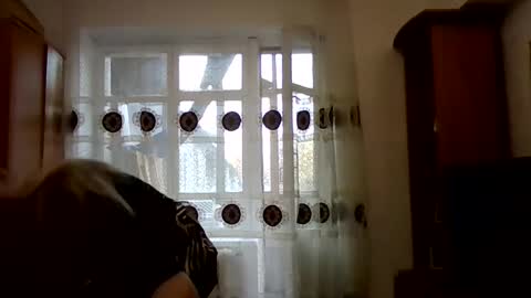 kissandbelle online show from 11/01/25, 07:54