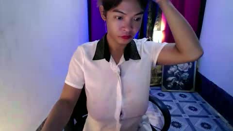 Snapshot of kisses_asian143 chatting on 11/10/25, 11:15 VICTORIA online show from 11/10/25, 11:15