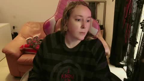 kissica online show from 02/09/25, 03:01