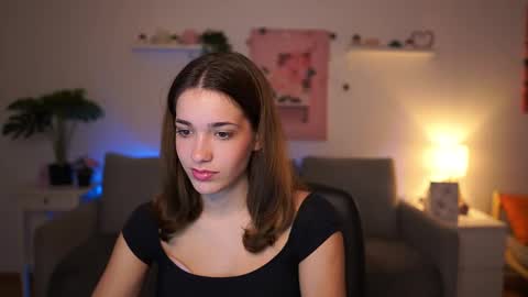 Sisi online show from 11/03/25, 02:07