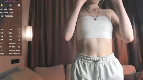 Lola online show from 05/15/26, 08:10