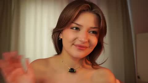 Snapshot of kissiekat chatting on 06/25/26, 05:12 Lola online show from 06/25/26, 05:12