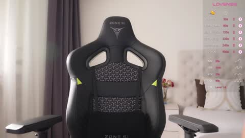 kissing33 online show from 09/30/25, 10:04