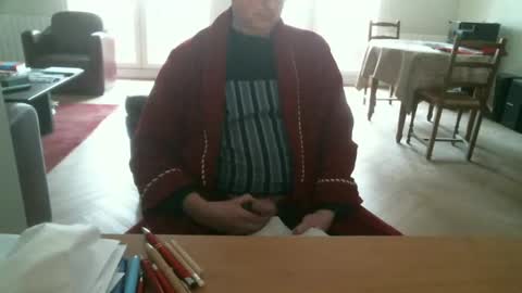 kisslog1 online show from 12/22/24, 11:00