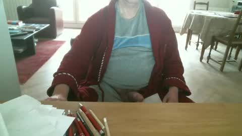 kisslog1 online show from 12/29/24, 11:29