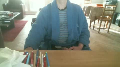 kisslog1 online show from 10/12/25, 03:44