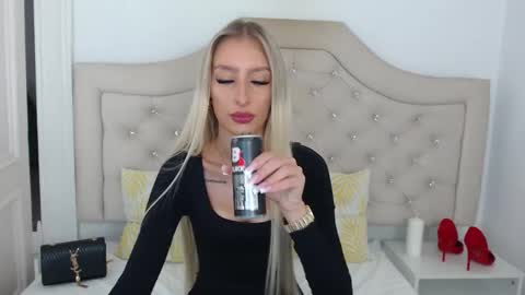 Snapshot of kissnatalie chatting on 09/18/25, 06:48 Natalie online show from 09/18/25, 06:48