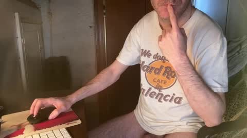 Snapshot of kissofbanned1983 chatting on 05/22/26, 07:48 kissofbanned1983 online show from 05/22/26, 07:48