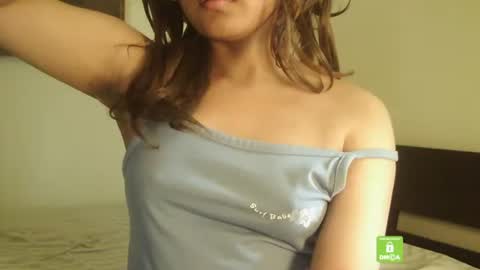 Snapshot of kisspriya chatting on 10/23/25, 07:23 J online show from 10/23/25, 07:23