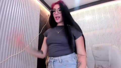 kitanna_1 online show from 05/22/26, 10:15