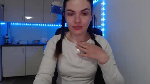 Im Amaia   Everyone Merry Christmas  online show from 06/20/26, 10:56