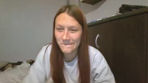 Snapshot of kiti_kitiss chatting on 09/27/25, 04:45 kiti_kitiss online show from 09/27/25, 04:45