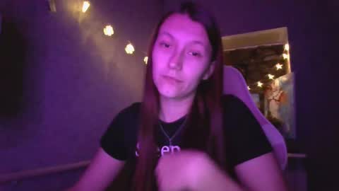 kiti_kitiss online show from 12/20/25, 02:46