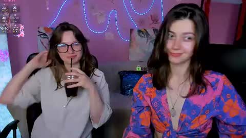 Snapshot of kitniss_dreamy chatting on 06/11/26, 02:53 kitniss online show from 06/11/26, 02:53
