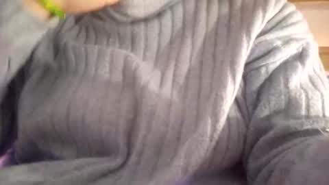 kitsuneniki online show from 01/10/26, 07:48