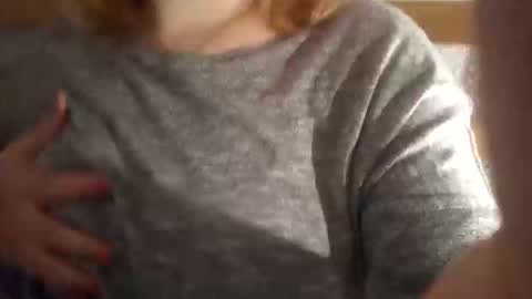 Snapshot of kitsuneniki chatting on 02/25/26, 05:55 kitsuneniki online show from 02/25/26, 05:55