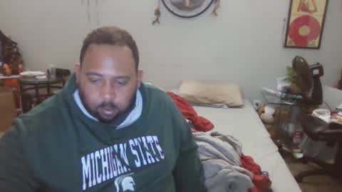 Kitten and rebellious online show from 02/10/25, 04:58