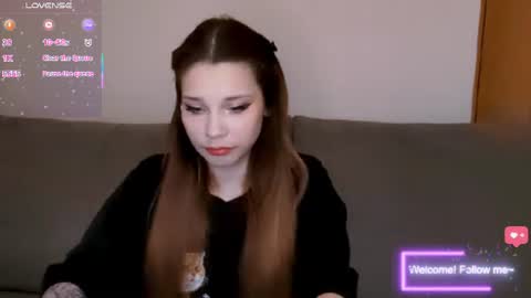 Snapshot of kitten_alisa chatting on 07/19/26, 05:38 Alissa online show from 07/19/26, 05:38