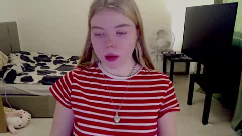 Jennyblonde and Emmabrunette online show from 12/11/24, 10:58