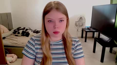 Jennyblonde and Emmabrunette online show from 09/30/25, 11:37