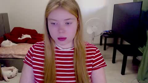 Jennyblonde and Emmabrunette online show from 02/05/26, 02:11