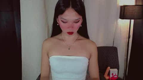 Snapshot of kitteylovesyou chatting on 10/15/25, 12:00 KITTY online show from 10/15/25, 12:00