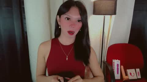 Snapshot of kitteylovesyou chatting on 11/07/25, 09:48 KITTY online show from 11/07/25, 09:48