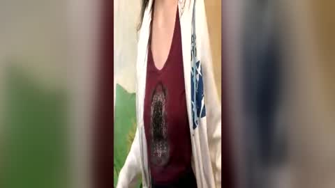 Kittie Creme online show from 06/19/26, 09:57